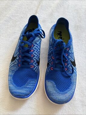 Nike Free Runs Flyknit